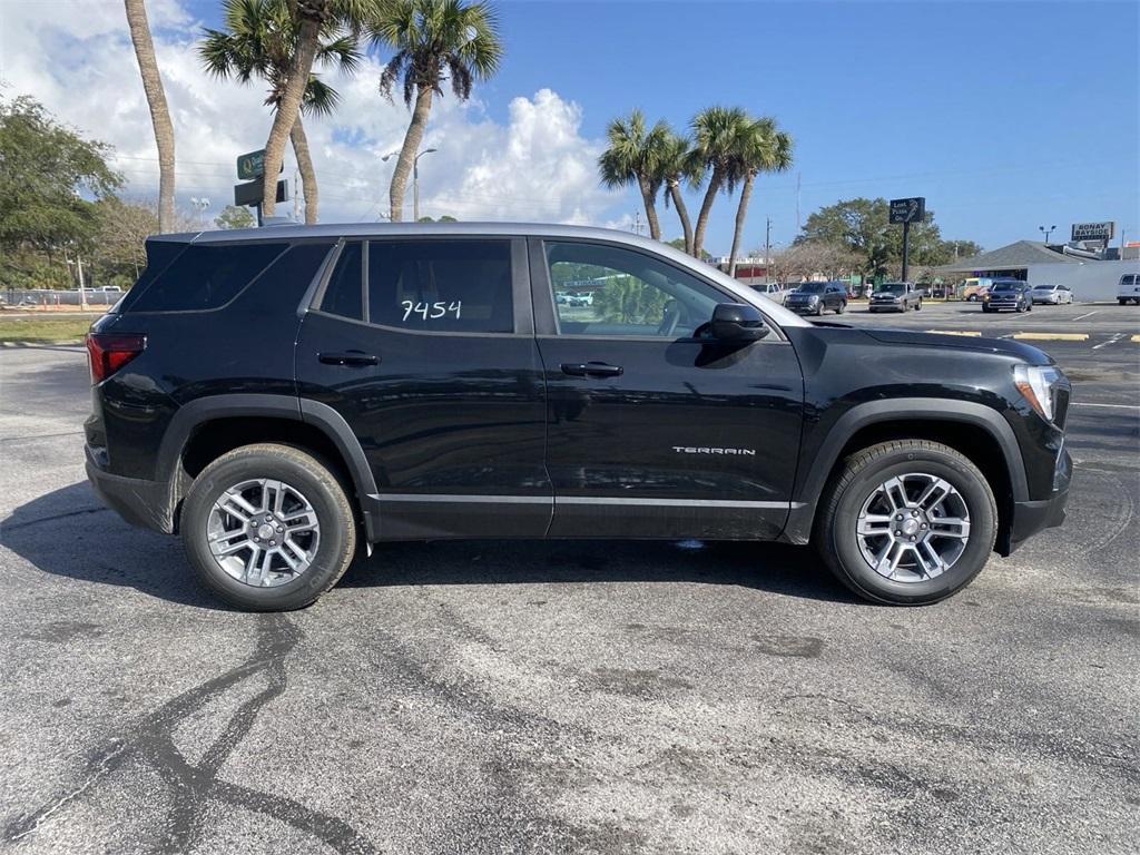 new 2025 GMC Terrain car, priced at $34,385