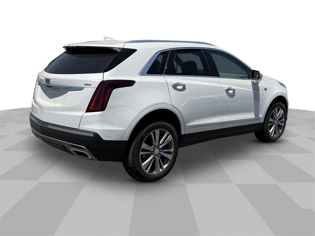 new 2025 Cadillac XT5 car, priced at $55,490