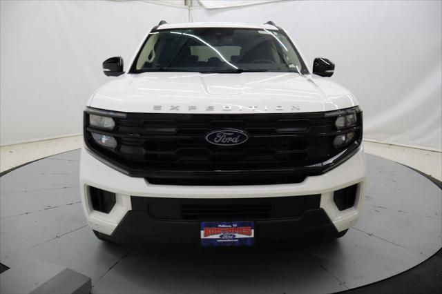 new 2025 Ford Expedition car, priced at $69,800