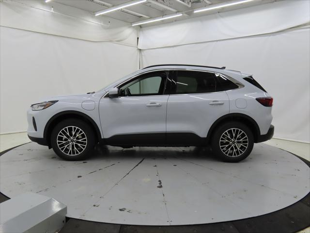 new 2025 Ford Escape PHEV car, priced at $33,304
