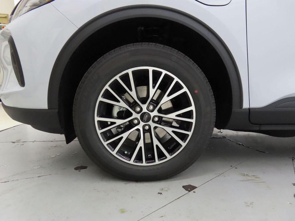 new 2025 Ford Escape PHEV car, priced at $27,528