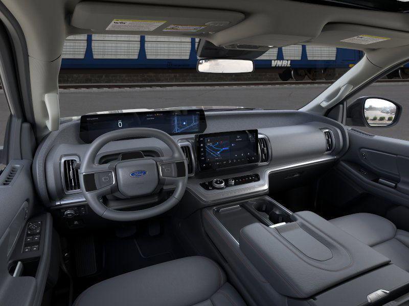 new 2025 Ford Expedition car, priced at $71,622