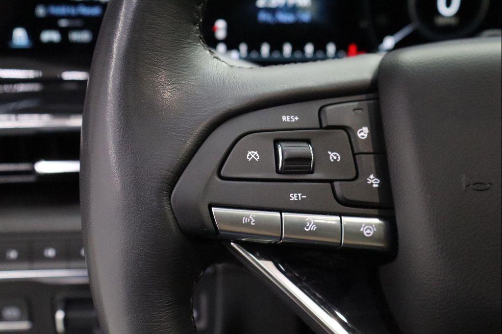 used 2024 Cadillac Escalade car, priced at $77,995