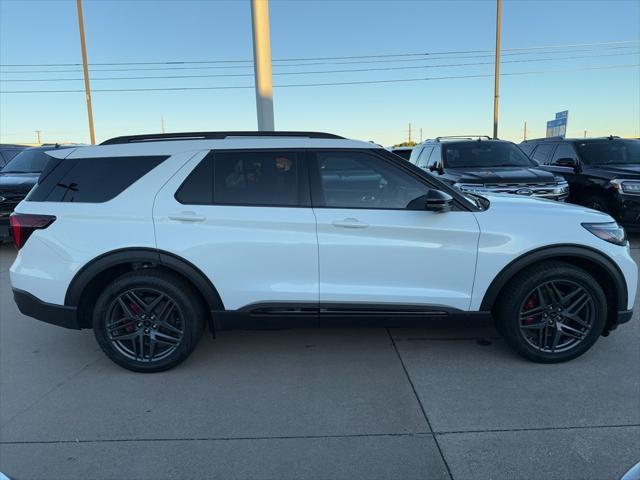 new 2025 Ford Explorer car, priced at $61,590