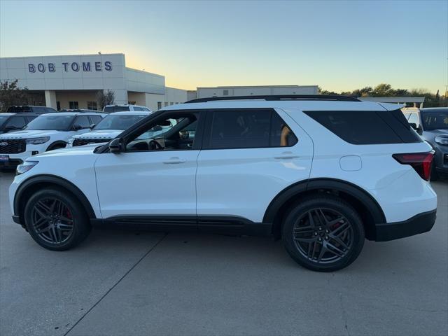 new 2025 Ford Explorer car, priced at $61,590