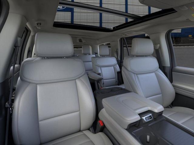 new 2025 Ford Expedition car, priced at $65,270