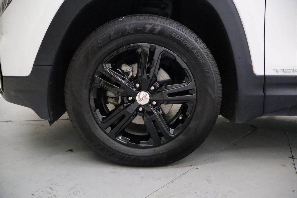 used 2024 GMC Terrain car, priced at $20,699