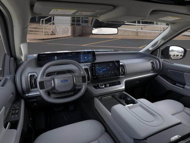 new 2025 Ford Expedition car, priced at $67,687