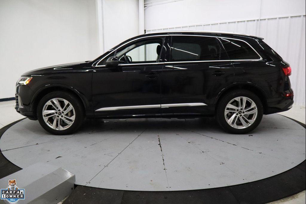 used 2024 Audi Q7 car, priced at $45,495