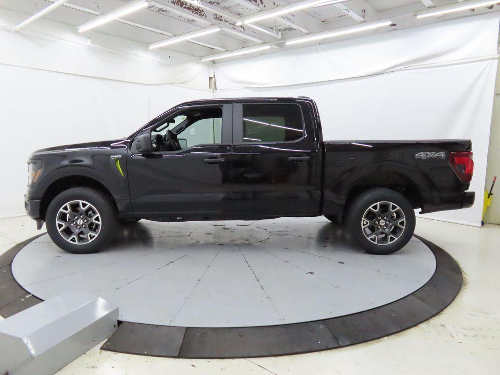 new 2025 Ford F-150 car, priced at $43,082