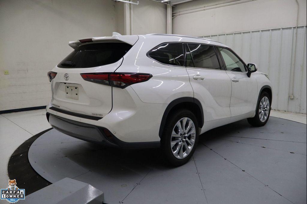 used 2021 Toyota Highlander car, priced at $34,000