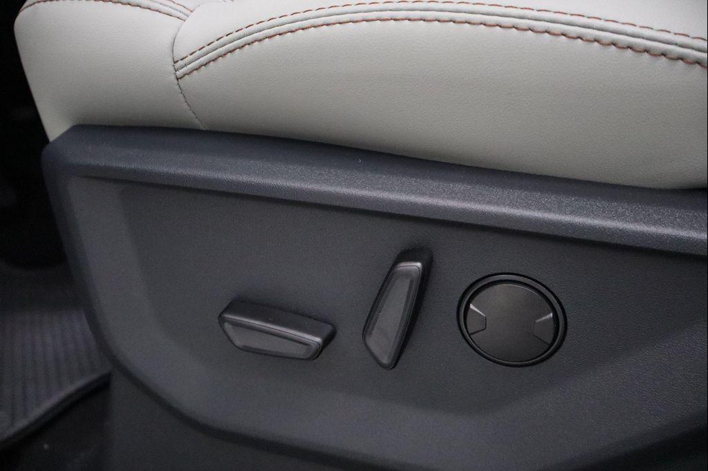 new 2025 Ford Expedition Max car, priced at $70,039