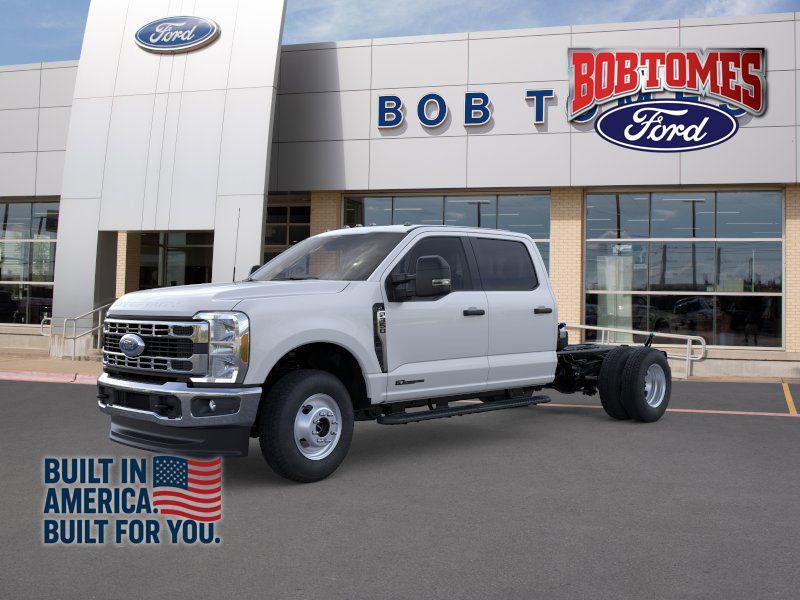 new 2025 Ford F-350 car, priced at $69,640