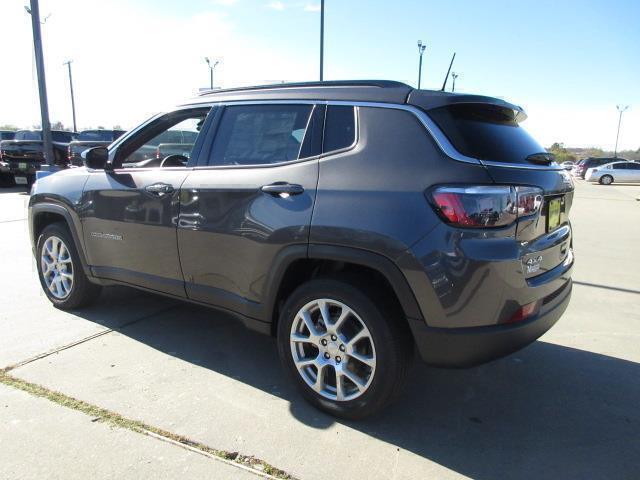 new 2024 Jeep Compass car, priced at $29,999