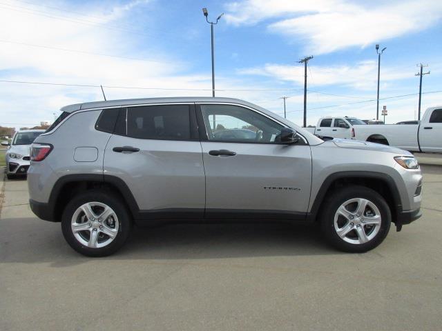 new 2024 Jeep Compass car, priced at $27,999