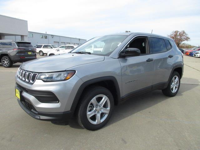 new 2024 Jeep Compass car, priced at $27,999