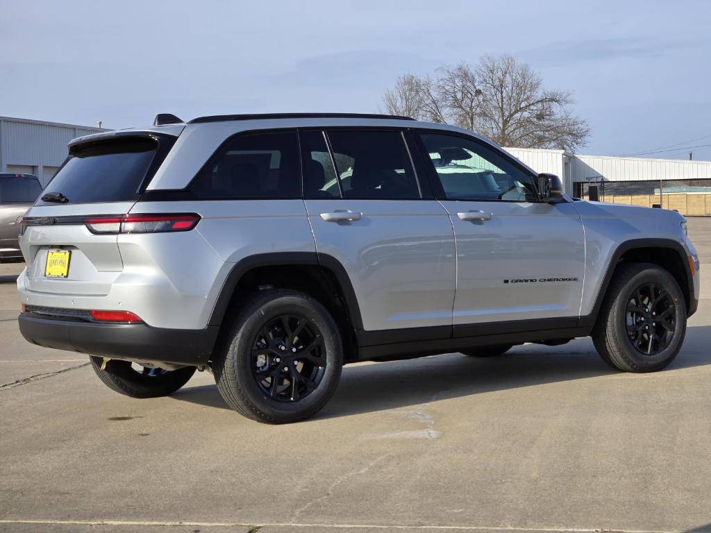 new 2025 Jeep Grand Cherokee car, priced at $40,499