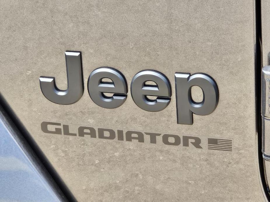 new 2023 Jeep Gladiator car, priced at $46,999