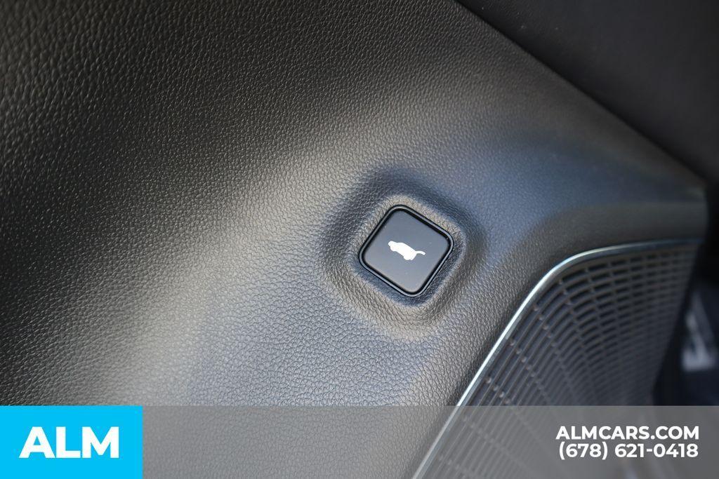 used 2022 Acura MDX car, priced at $40,470