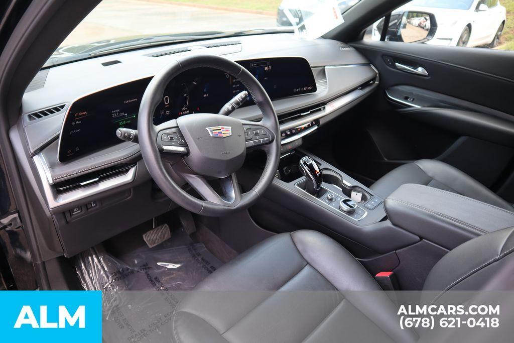 used 2025 Cadillac XT4 car, priced at $38,420