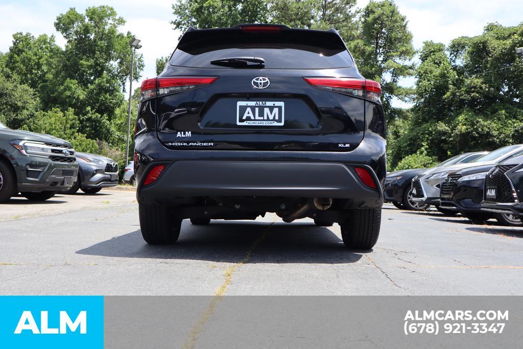 used 2021 Toyota Highlander car, priced at $30,420