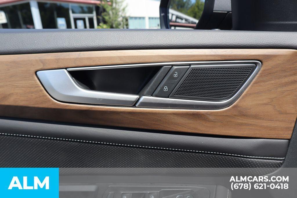 used 2025 Volkswagen Atlas car, priced at $34,920