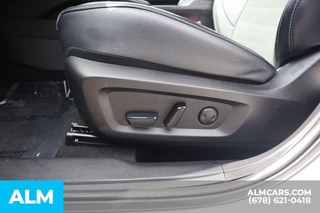 used 2024 Mitsubishi Outlander car, priced at $22,420