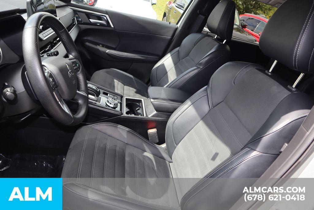 used 2024 Mitsubishi Outlander car, priced at $22,420