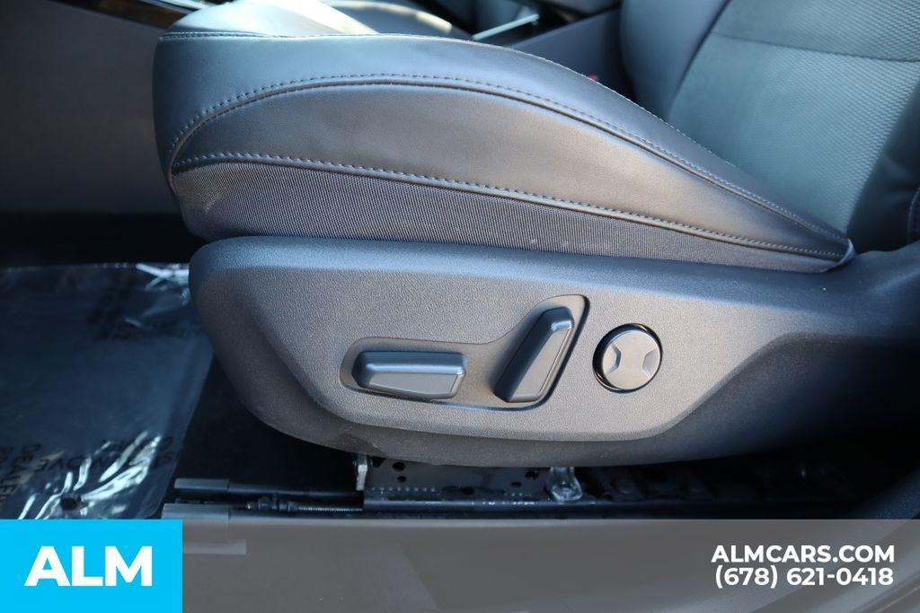 used 2024 Kia Niro EV car, priced at $13,920