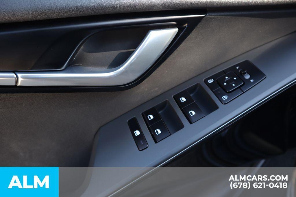 used 2024 Kia Niro EV car, priced at $13,920