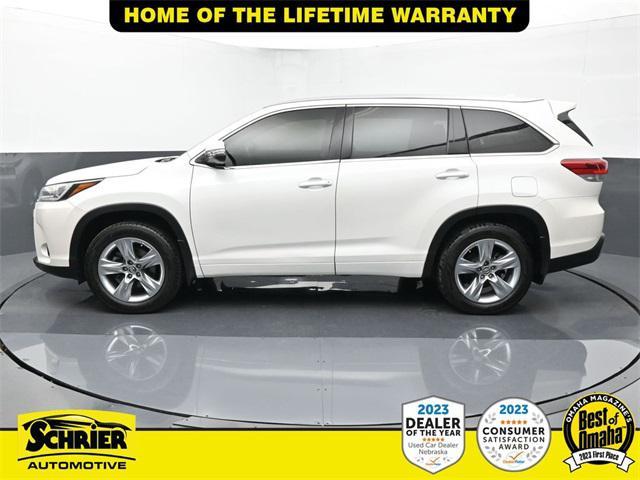 used 2017 Toyota Highlander car, priced at $26,988