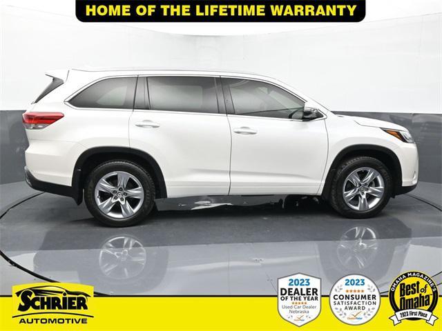 used 2017 Toyota Highlander car, priced at $26,988