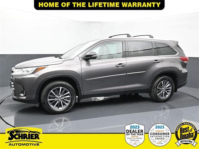 used 2019 Toyota Highlander car, priced at $35,988