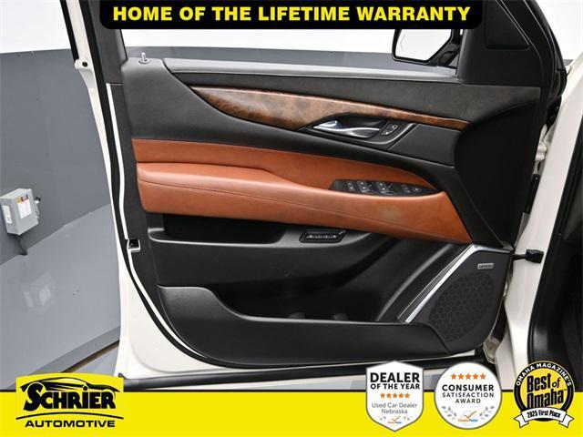 used 2015 Cadillac Escalade car, priced at $27,546