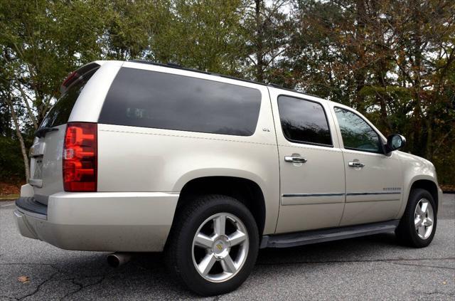 used 2013 Chevrolet Suburban car, priced at $9,500