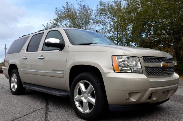 used 2013 Chevrolet Suburban car, priced at $9,500