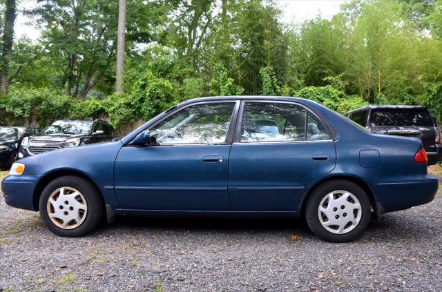 used 2000 Toyota Corolla car, priced at $3,500