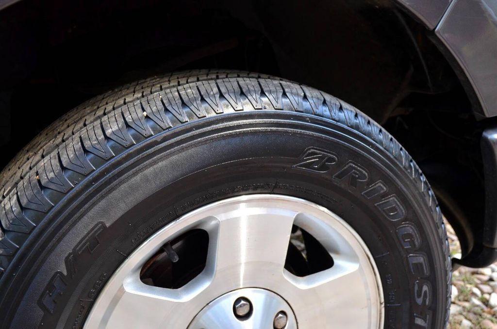 used 2006 Ford F-150 car, priced at $10,500