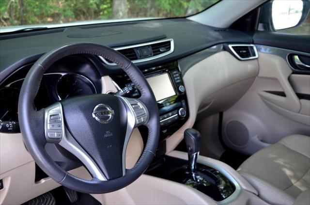 used 2016 Nissan Rogue car, priced at $11,500
