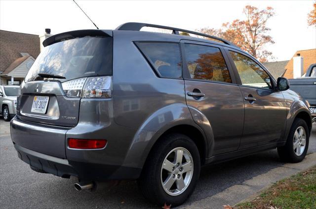 used 2008 Mitsubishi Outlander car, priced at $5,500