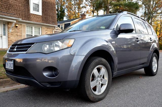 used 2008 Mitsubishi Outlander car, priced at $5,500