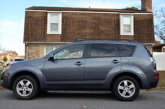 used 2008 Mitsubishi Outlander car, priced at $5,500