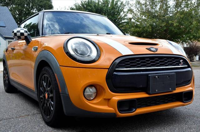 used 2015 MINI Hardtop car, priced at $10,500