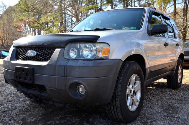 used 2006 Ford Escape car, priced at $5,500