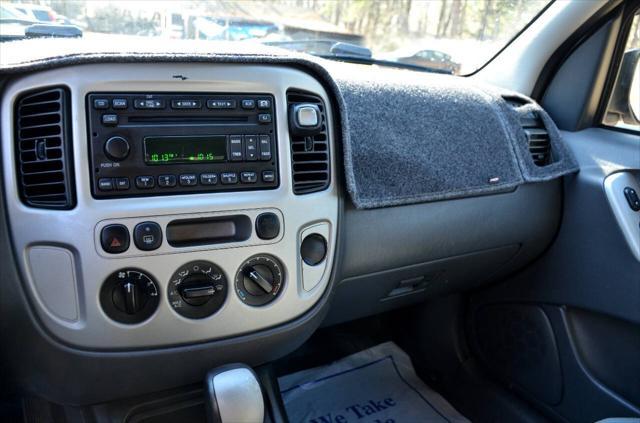 used 2006 Ford Escape car, priced at $5,500