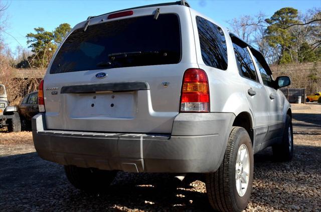 used 2006 Ford Escape car, priced at $5,500