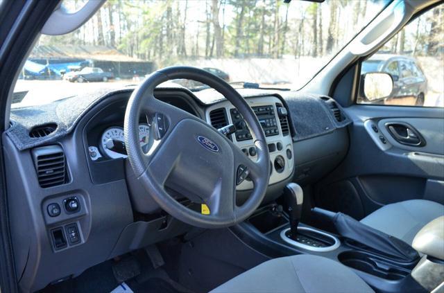 used 2006 Ford Escape car, priced at $5,500