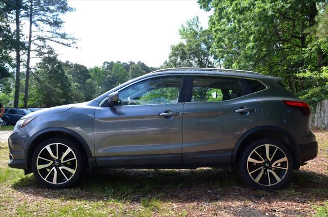 used 2017 Nissan Rogue Sport car, priced at $10,500