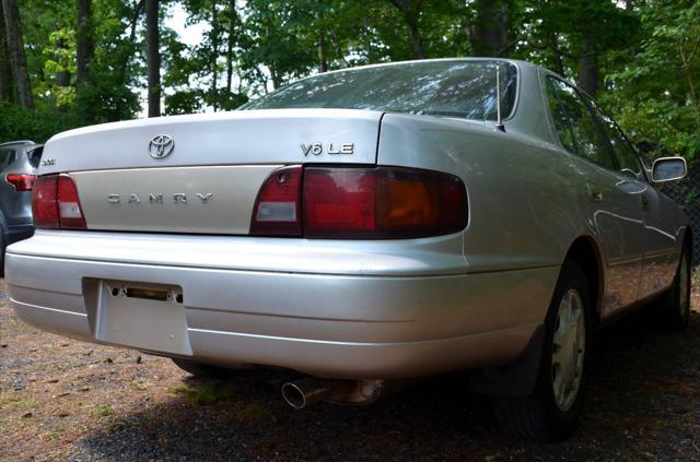 used 1996 Toyota Camry car, priced at $3,500