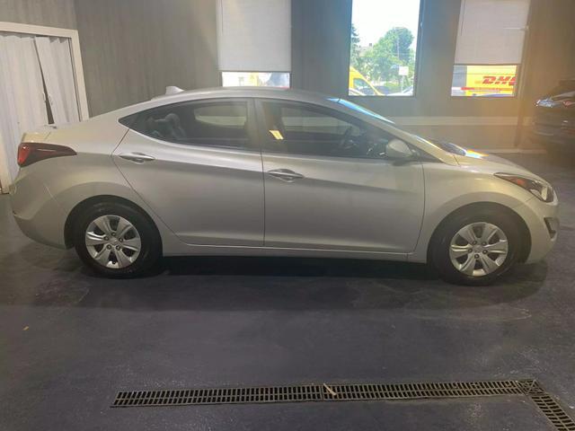 used 2016 Hyundai Elantra car